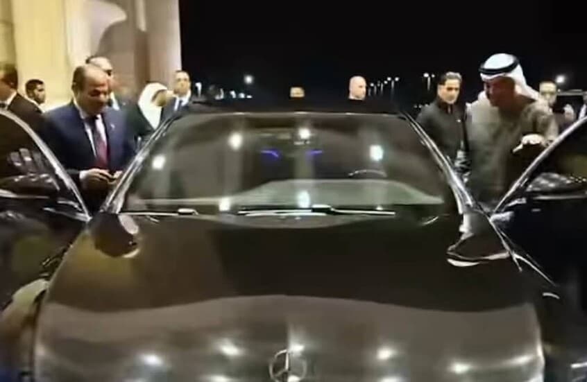 رمزية قيادة بن زايد لسيارة السيسي على أرض مصر..