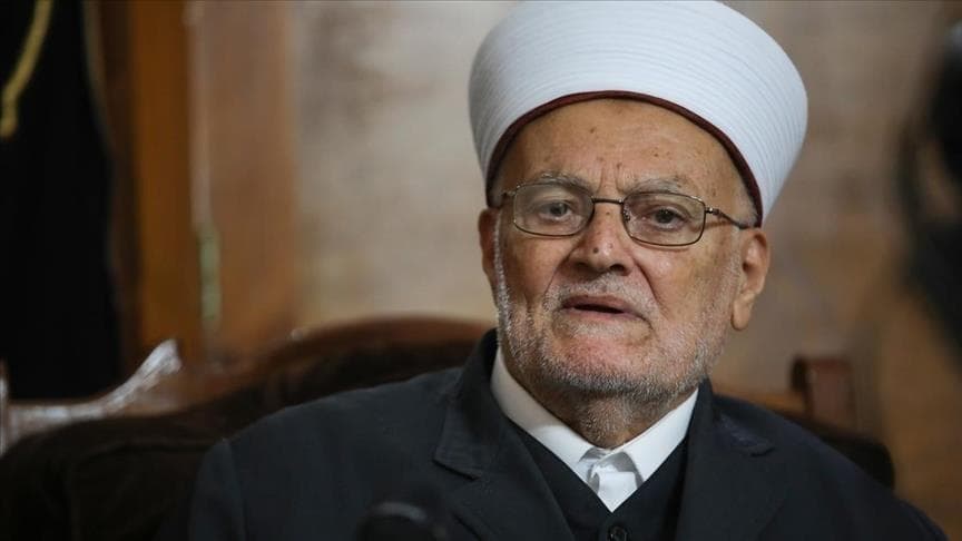 اعتقال الشيخ عكرمة صبري بعد نعيه هنية بالمسجد الأقصى