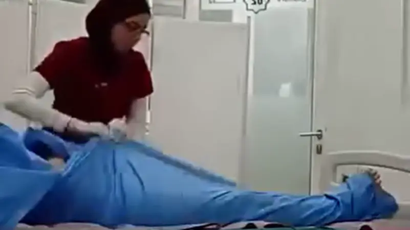 ممرّضة تنشر فيديو مع جثمان متوّفى على "تيك توك" وتشعل الجدل في الجزائر
