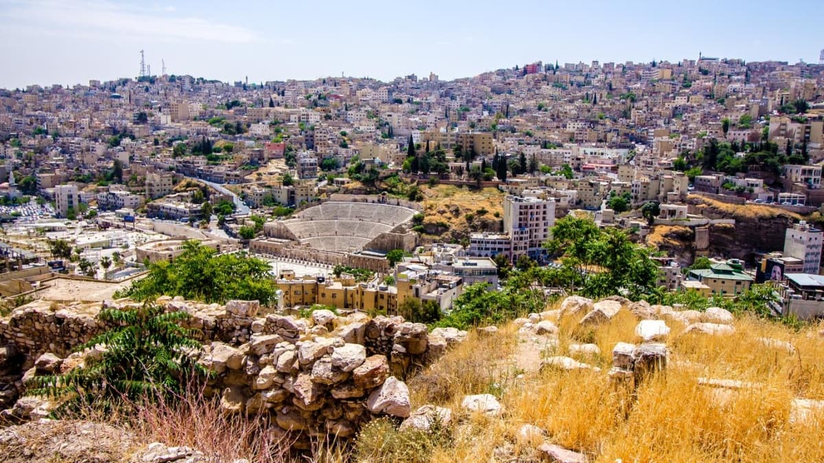 اجواء صيفية اعتيادية في أغلب مناطق المملكة
