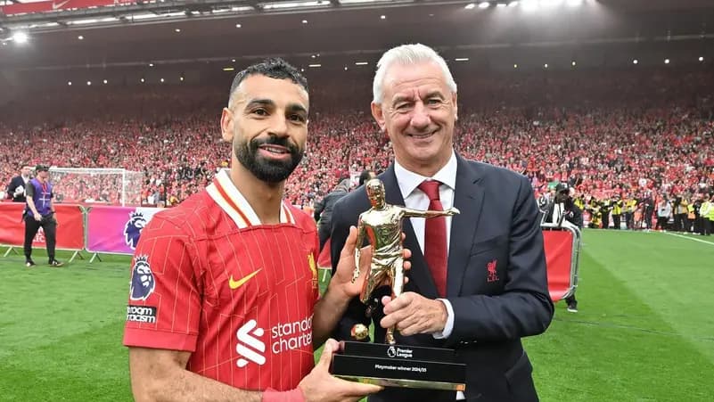 لاعب ليفربول لصلاح: عذراً.. أنت لا تستحق الجائزة