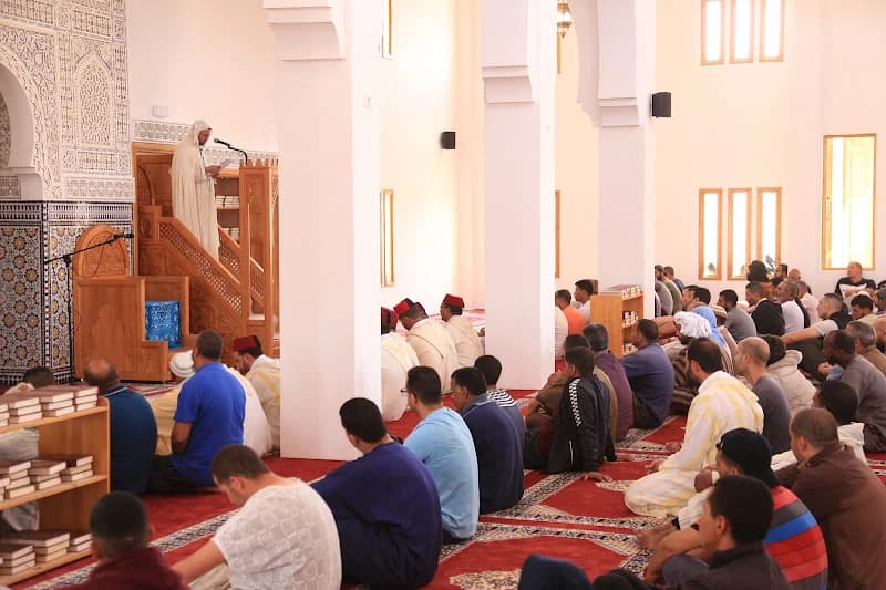عنوان خطبة الجمعة ( أذكروا هادم اللذات )
