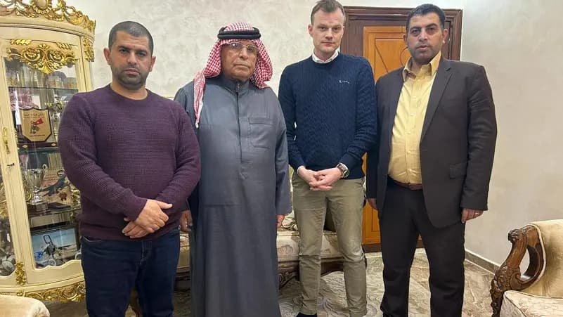 تطورات قضية الطيار الأردني الكساسبة بالسويد.. المحامي يزور العائلة