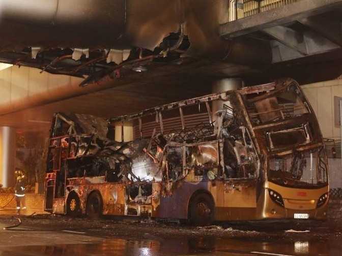 صيني طلق زوجته .. ثم قتل 35 شخصا وأصاب 43 آخرين