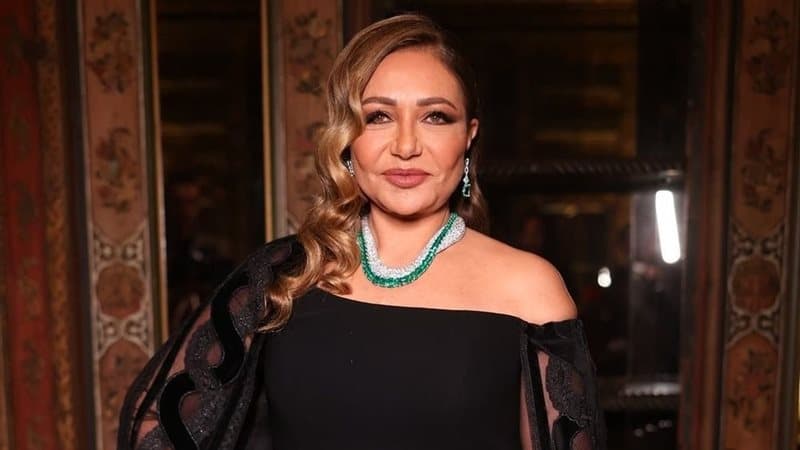 في مهرجان يحمل اسمها.. ليلى علوي تعتدي على صحفي من ذوي الإعاقة