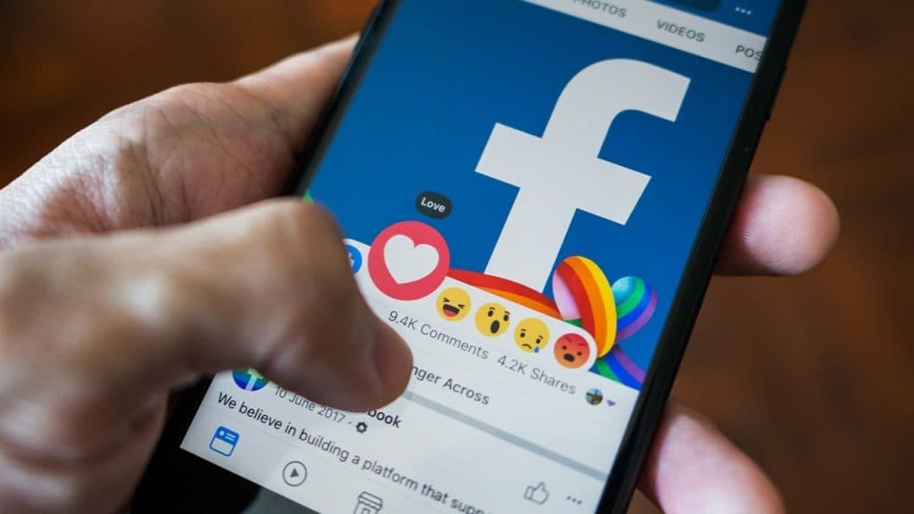 توظيف "ناشطة" سوشال ميديا في وزارة الاستثمار يثير أسئلة نيابية