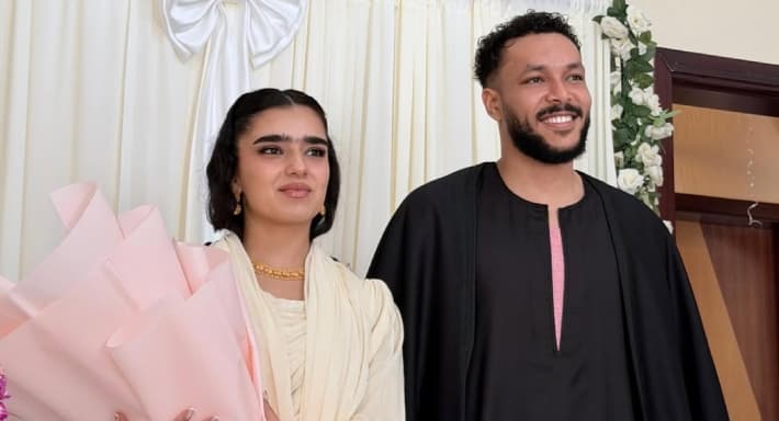 ويجز ينشر الصورة الرسمية الأولى له مع زوجته: تزوجت حب حياتي