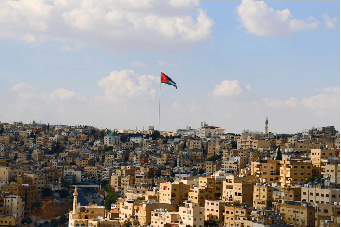 انخفاض على الحرارة اليوم وطقس معتدل حتى نهاية الأسبوع