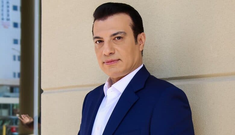 تهمة نصب تلاحق إيهاب توفيق