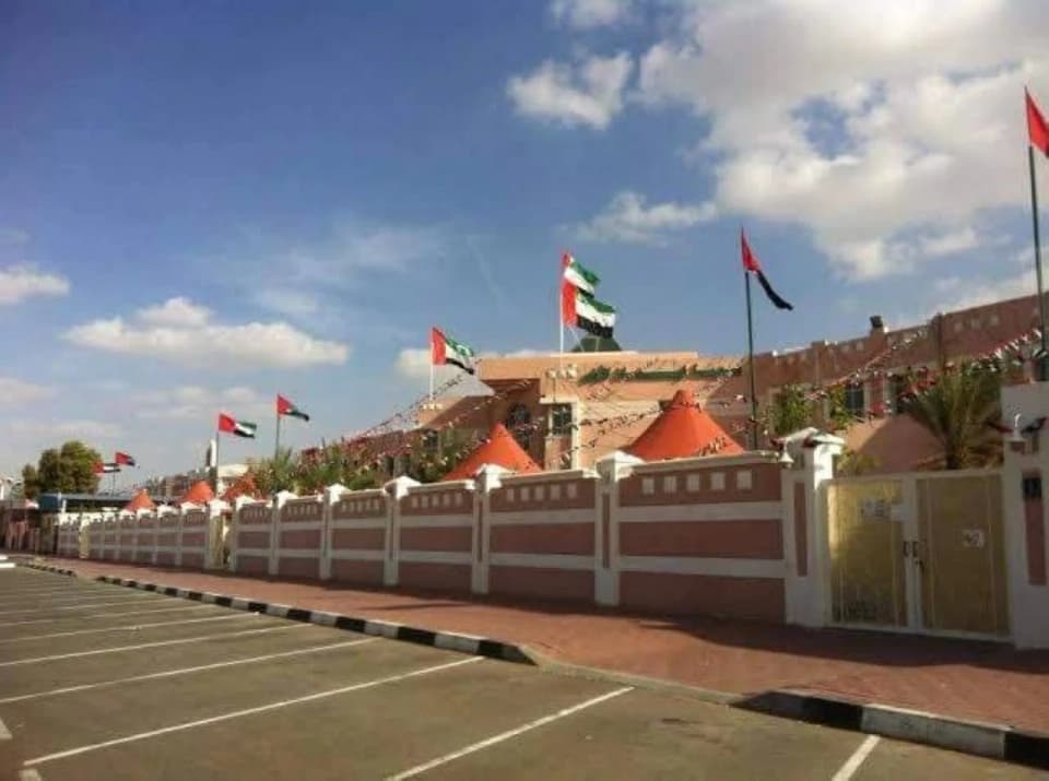 لبنان.. محاولة تلميذة للهروب من المدرسة تسببت بكارثة أمنية