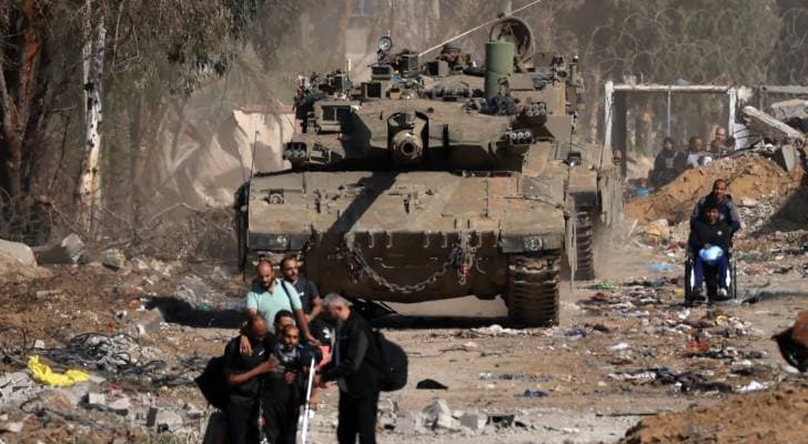 371 يوماً للحرب: مقتل 3 جنود وتشديد الخناق على شمال غزة
