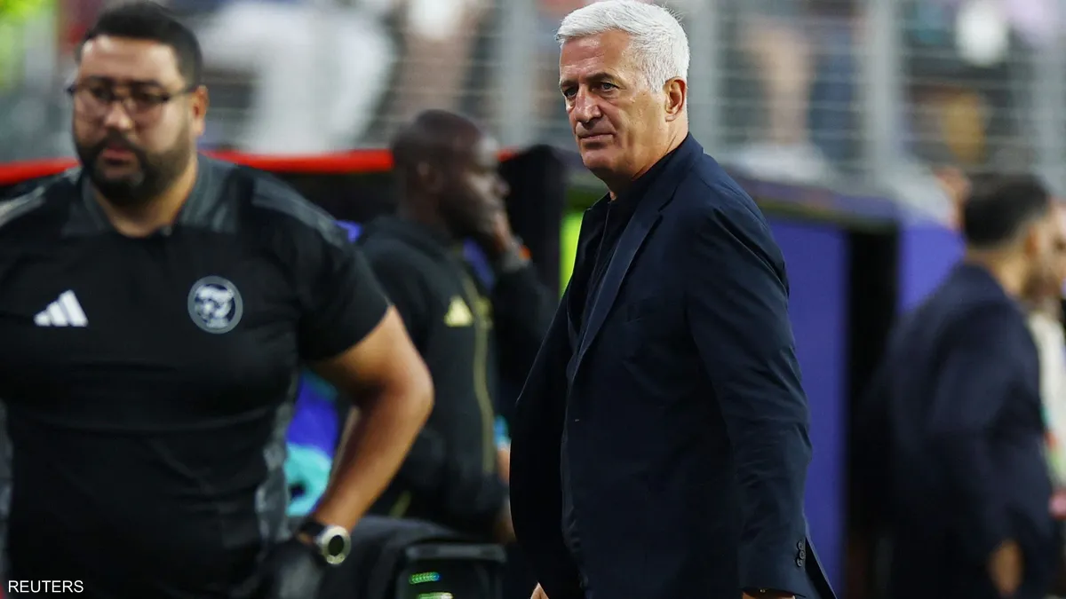 المدير الفني لمنتخب الجزائر: معرفتي بالمنتخب السويسري لن تمنحنا الأفضلية