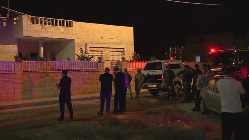 ( بالفيديو ) سقوط شظايا صاروخ فوق سطح منزل في المفرق