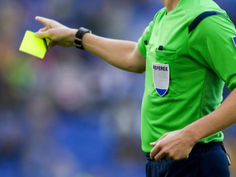 رسميا.. إدخال 5 تعديلات تاريخية في قوانين التحكيم لكرة القدم