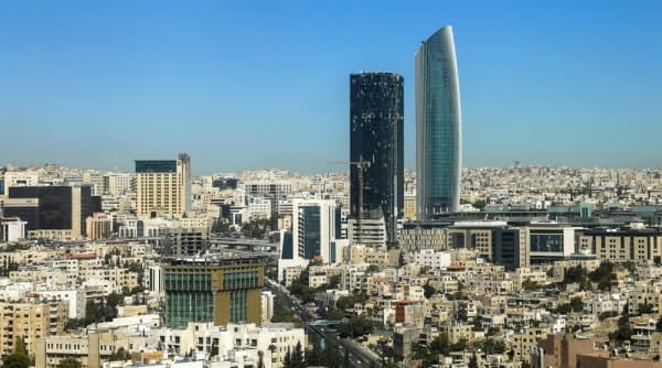 عمان من بينها.. المدن العربية الأغلى معيشة في 2025