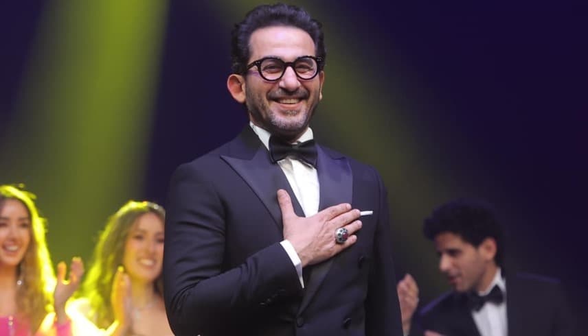 أحمد حلمي: إذا اجتمعت مع منى زكي في فيلم سيكون اسمه "الحب كله"