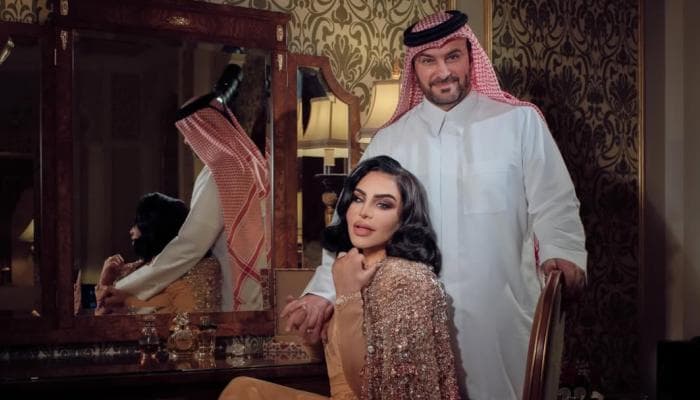 الفنانة أحلام تحتفل بتخرج ابنتها فاطمة