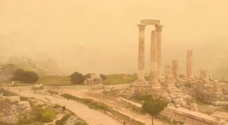 ارتفاع على الحرارة وطقس جاف ومغبر وحار اليوم