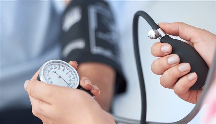 تقنية تسخين الجلد تعزز تدفق الدم وتقلل خطر ارتفاع الضغط