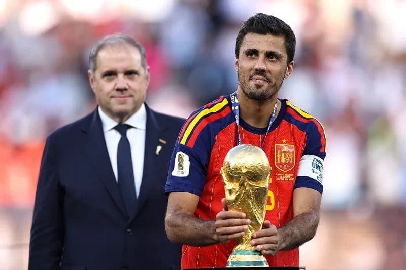 رودري يرفض عرض باريس سان جيرمان