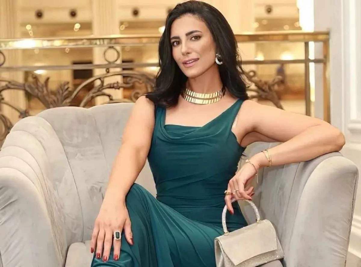 ولاء الشريف: تجريح "الممثلة السخيفة" يؤلمني..