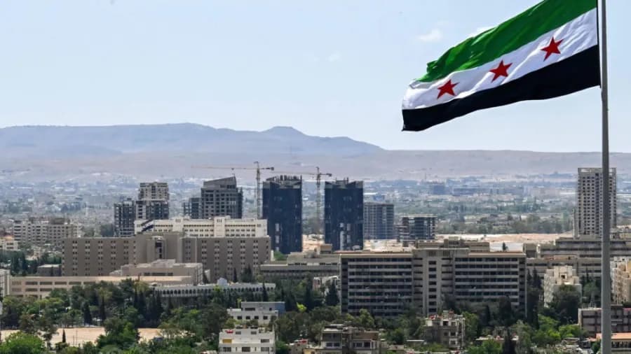 مقتل جندي سوري وإصابة اثنين بهجوم لمجهولين شرقي دير الزور