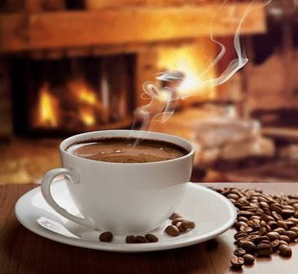 فنجان القهوة وراء أعراضها الغامضة..